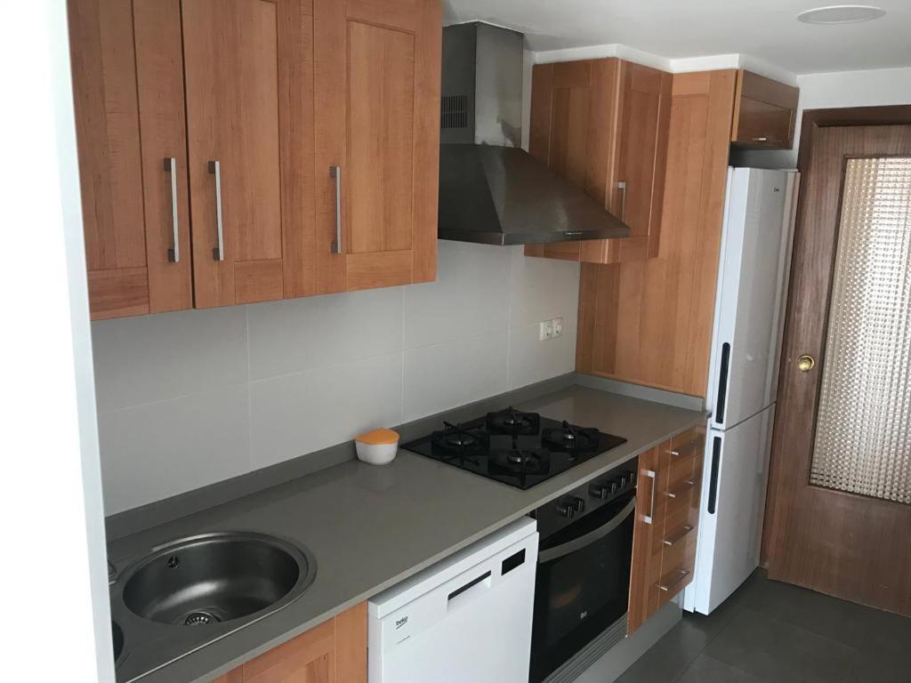 Apartamento En Complejo Residencial Con Piscina Y Garaje Frente Al Mar Valenza Esterno foto