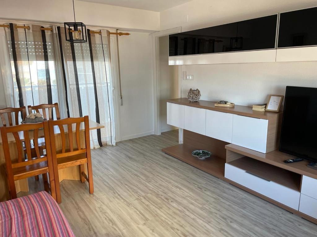 Apartamento En Complejo Residencial Con Piscina Y Garaje Frente Al Mar Valenza Esterno foto