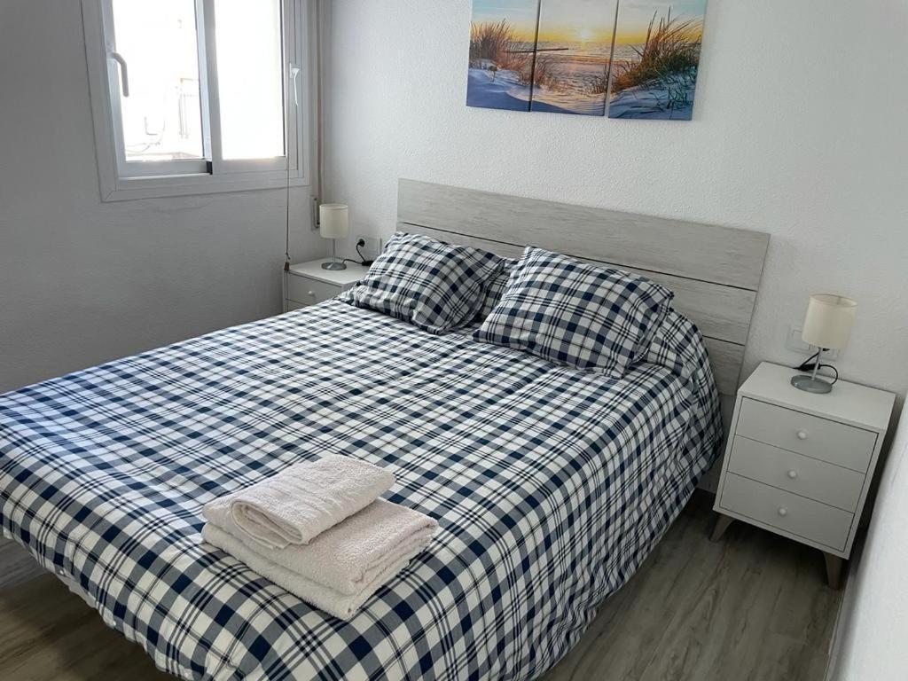 Apartamento En Complejo Residencial Con Piscina Y Garaje Frente Al Mar Valenza Esterno foto