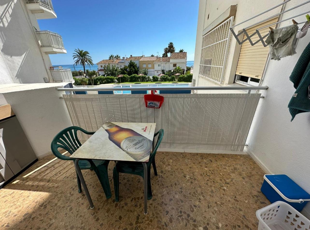 Apartamento En Complejo Residencial Con Piscina Y Garaje Frente Al Mar Valenza Esterno foto
